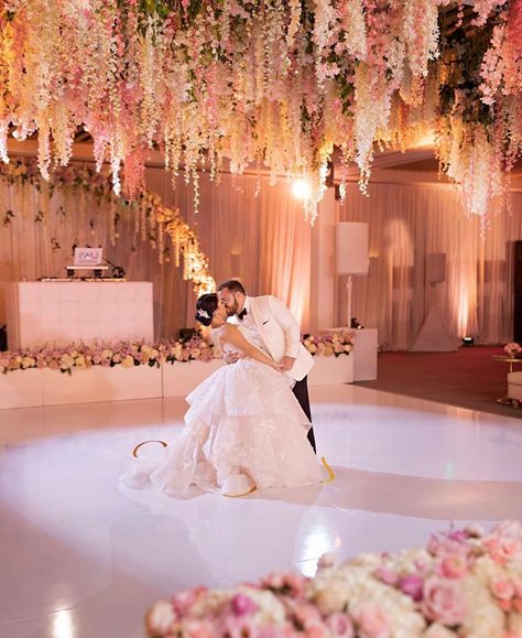 Chic Parisien on Instagram: “A touch of pink, a @moniquelhuillierbride ballgown, and a lot of flowers! Another very chic #realchicbride @liveupfashion 🌷🌷🌷💍💍💍 #realbride…” Ceiling Flowers, Floral Ceiling, Miami Beach Edition, Ballroom Wedding Reception, Miami Hotels, Chic Brides, Dj Booth, Wedding Planning Services, Ballroom Wedding