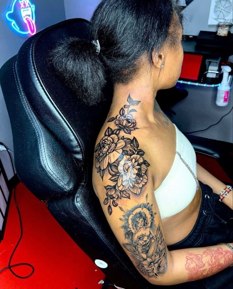 Tattoo Homme, Cute Thigh Tattoos, Pretty Hand Tattoos, Black Girls With Tattoos, Pretty Tattoos For Women, Tattoos For Black Skin, Leg Tattoos Women, Dope Tattoos For Women, Stylist Tattoos