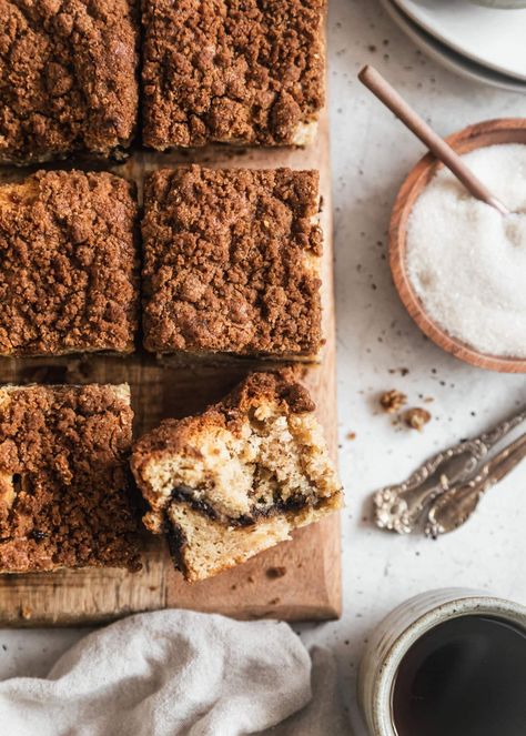 Banana Bread Coffee Cake, Coffee Cake Pictures, Coffee Cake Photography, Banana Coffee Cake, Cinnamon Banana Coffee Cake, Banana Cake With Coffee Frosting, Brown Butter Coffee Cake, Chocolate Coffee Cake, Brown Butter Banana Cake