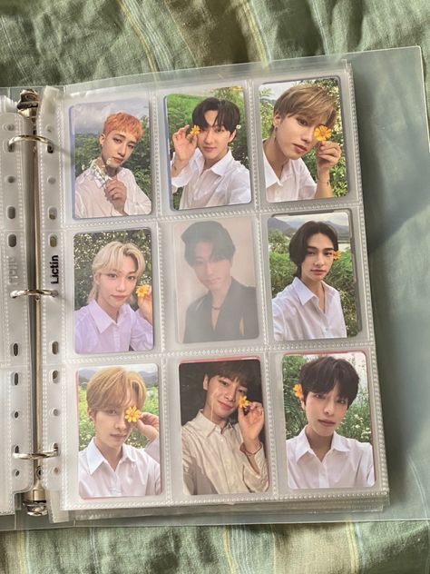 Pc Collection Kpop Binder, A4 Binder Kpop, Kpop Photocards Collection Binder, Kpop Pc Collection, Skz Photocards Collection, Binder For Photocards, Photocard Organizer, Photocard Binder Aesthetic, Photocard Binder Ideas