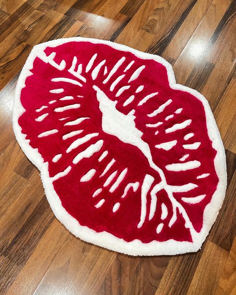 Different sizes and colors 💚🧡❤️💜💙 Girly Rugs, Girly Custom Rugs, Bratz Tufted Rug, Lips Rug, Word Tufted Rug, Hybeast Rugs, Lip Kiss, Tufted Carpet, Tufting Ideas