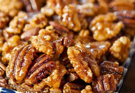 Praline Crunch Praline Party Mix Recipe, Praline Snack Mix Recipes, Praline Crunch Snack Mix Recipe, Pecan Praline Crunch, Pecan Praline Crunch Recipe, Praline Crunch Snack Mixes, Crispix Caramel Crunch, Praline Crunch Recipe, Mixed Nuts Recipes