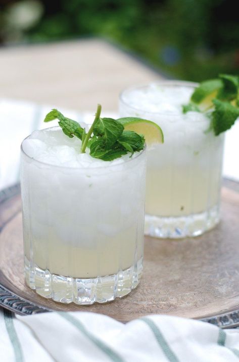 Friday at Five: The Southside Cocktail. A gin mojito! | Go Go Go Gourmet @gogogogourmet Southside Cocktail, Gin Mojito, Perfect Margarita, Gin Cocktail Recipes, Mint Mojito, Gin Cocktail, Wedding Drink, Gin Cocktails, Summer Cocktails