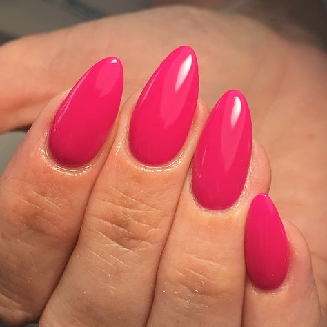 Short Sharp Almond Nails, Raspberry Nails, Italy Nails, Nails Now, Smink Inspiration, Nail Candy, Really Cute Nails, Shellac Nails, Glam Nails