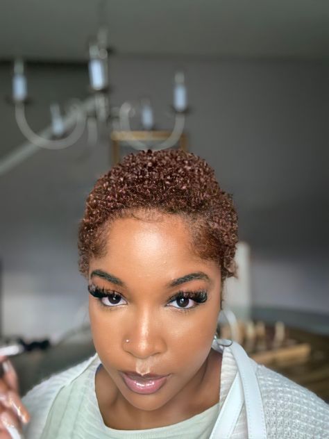 Low Cut Hairstyles, Hips Workout, Small Hips, Hair Aesthetics, Finger Waves Short Hair, Short Dyed Hair, Shaved Hairstyles, Short Shaved Hairstyles, Tapered Natural Hair