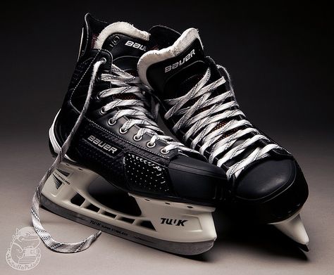 Love getting to ice-skate, should learn how to ice-skate properly... Maybe even try ice-hockey :) Product Lighting, Hockey Shoes, Hockey Skates, Hockey Equipment, Gradient Background, Hockey Teams, Nhl Hockey, Ice Hockey, Ice Skating