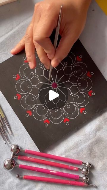 Square Dot Mandala, Dot Art Painting Canvases, Dot Painting Ideas, Diy Techniques, Painting Canvases, Mandala Dots, Dot Art Painting, Top Trending, Dot Painting