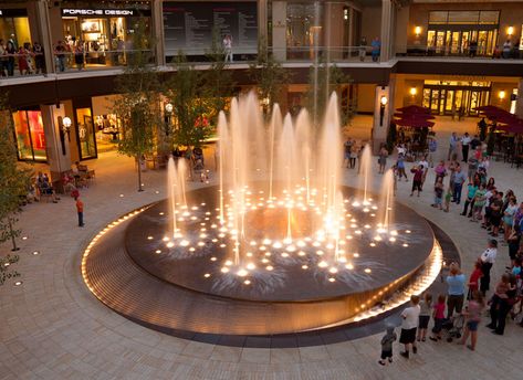 Water Feature Lighting, Modern Water Feature, Plaza Design, Fountain Lights, Fountain Design, Astuces Diy, Waterfall Fountain, Landscape Architecture Design, Fire Features