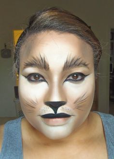 A more squirrel-y look for Critter Bunny Halloween Makeup, Lion Makeup, Makeup Karakter, Squirrel Costume, Lion Halloween, Cat Halloween Makeup, Fantasy Make-up, Lion Lioness, Halloween Make-up Looks