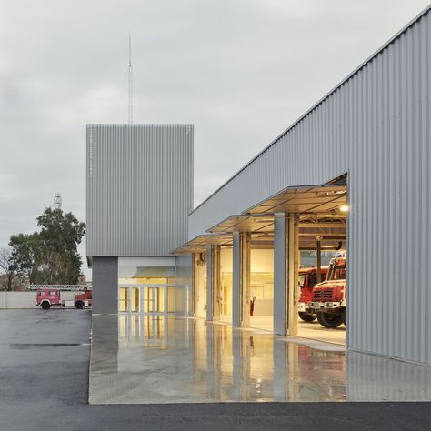 Gallery of Fire Station No. 4 / IDOM - 18 Emergency Architecture, Emergency Facility Architecture, Modern Fire Station, Fire Station Interior, Fire Station Architecture Design, Fire Station Architecture, Old Fire Station Houses, New Museum, Fire Station