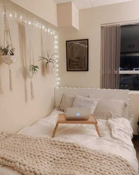 Uni Room, New Room Ideas, Dorm Inspo, Redecorate Bedroom, Makeover Bedroom, Dorm Ideas, Room Makeover Bedroom, Room Makeover Inspiration, Cute Room