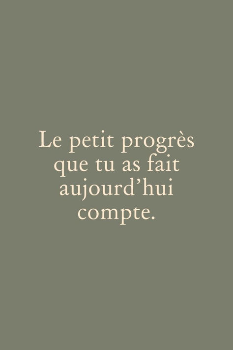 citation visé, citation touchante courte, citation réel, phrase qui fait réfléchir, citation qui fait réfléchir, citation mur, fond d'ecran, message positif court, leçon de vie , citation touchante courte française. French Motivation, Phrase Motivation, Glow Up Motivation, Spiritual Vision Board, Winning Quotes, Glow Up, Citation Motivation, French Quotes, Confidence Quotes