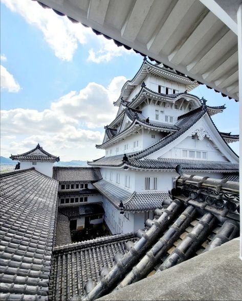 Himeji Castle Interior, Samurai Castle, Japanese Palace, Japanese Roof, Japanese Castles, Background Study, Japanese Buildings, Female Samurai, Himeji Castle