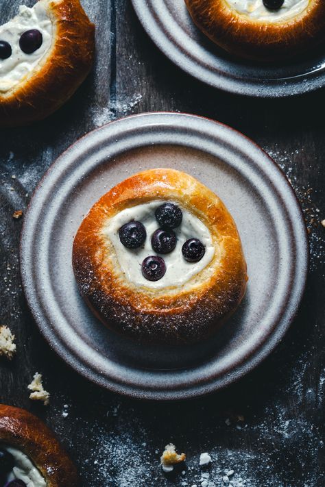 So delicious! Cheesecake Buns, Quark Cheese, Easy Cheesecake, Warm Milk, Instant Yeast, So Delicious, Cottage Cheese, Lemon Zest, Blueberries