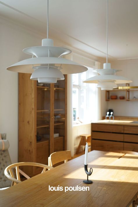 Originally created to adapt to changing light sources, the PH 5 pendant lamp remains a beloved classic. Its sleek design, based on Henningsen's innovative principles, adds a touch of sophistication to any space. Credit: @mr.aardal #PH5Pendant #PoulHenningsen #DiningRoomLighting #IconicDesign Ph Lamp, Poul Henningsen, Louis Poulsen, New Living Room, Dining Room Lighting, Lovely Colors, Decor Lighting, Interior Lighting, Sleek Design