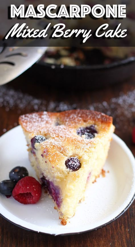 Mixed Berry Cake, Berry Cake Recipe, Mascarpone Cake, Mascarpone Recipes, Tiramisu Dessert, Scoop Of Ice Cream, Berry Cake, Savory Cakes, A Piece Of Cake