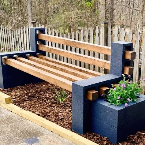 This is a guide to building a DIY cinder block bench.  Learn how to use cinder blocks and wooden posts to build a bench with this simple step-by-step tutorial. Wood And Cinder Block Bench, Cinder Block Bench With Back, Cedar Block Bench, Outdoor Cinder Block Bench, Bench Cinder Blocks Diy, Cinder Block And Wood Benches, Cement Block And Wood Benches, Diy Back Porch Decor, Easy Outdoor Seating Diy