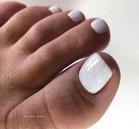 White Toe Nail, Glitter Pedicure, Glitter Toe Nails, Simple Toe Nails, Elegant Touch Nails, Pedicure Designs Toenails, Gel Toe Nails, Toe Nail Color, Pretty Toe Nails