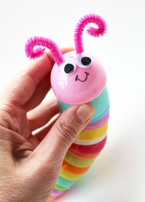 Awwww, what a cute homemade toy to make from plastic Easter eggs! Plastic Easter Eggs, Easter Egg Crafts, Homemade Toys, Plastic Eggs, Egg Crafts, Plastic Crafts, Easter Egg Decorating, Easter Crafts For Kids, Egg Decorating