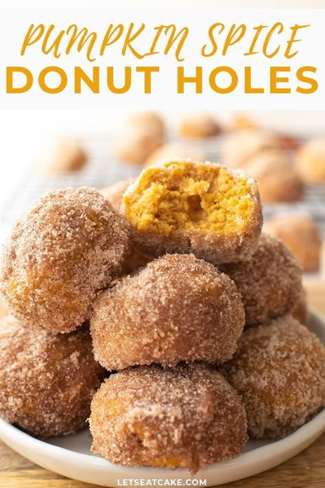 Donut Pumpkin, Pumpkin Spice Donut Holes, Pumpkin Donut Holes, Easy Fall Recipes, Holiday Donuts, Baking Studio, Pumpkin Donut, Donut Pan, Easy Donuts