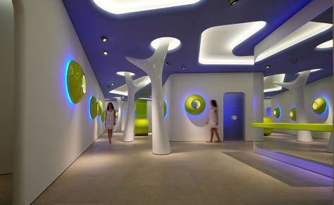 Avellino Italy, Nice Hotel, Frutiger Aero, 2000s Nostalgia, Futuristic Interior, Dreamcore Weirdcore, Wellness Center, Retro Futurism, Image Hd