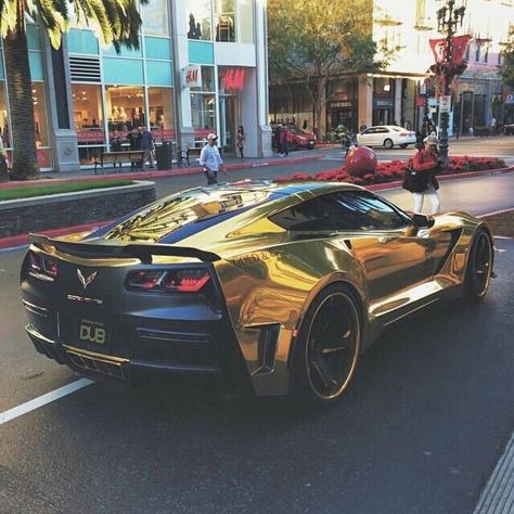 #corvett #gold #luxury #cars #fast but #furious Gold Corvette, Hummer Truck, Chevrolet Corvette C7, Gold Car, New Luxury Cars, Lamborghini Veneno, Lux Cars, Pagani Huayra, Sweet Cars