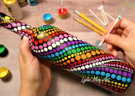 DotArtDepot on Instagram: “Want to learn how to paint this cool dot art bottle?? New Tutorial up at 10am EST USA! See ya there! Channel name Lydia May on YouTube!…” Painted Glass Bottles, Glass Bottle Diy, Diy Glass Bottle Crafts, Wine Bottle Art, Glass Bottles Art, Wine Bottle Diy Crafts, Painted Wine Bottles, Bottle Diy, Diy Bottle Crafts