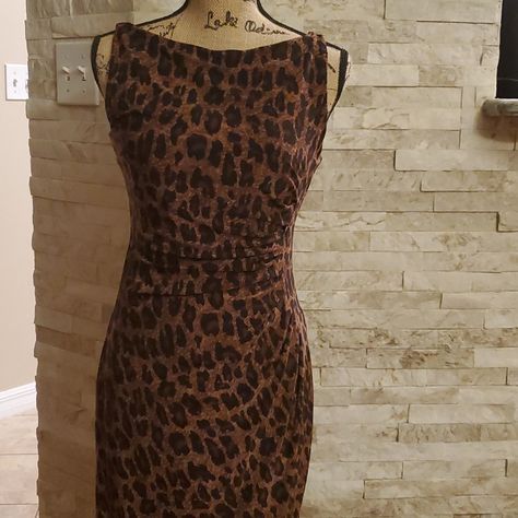 Sexy Animal Pattern With Slimming Waist. You Will Be The Queen Of The Jungle Wearing This Dress. Fully Lined. Polyester And Elastane. Fall Going Out Dress, Queen Of The Jungle, Animal Print Dress, Fashion Design Dress, Rachel Green, Leopard Dress, Ralph Lauren Dresses, Ralph Lauren Dress, Leopard Print Dress