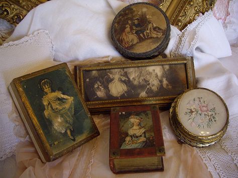 Vintage Trinkets, Bits And Bobs, Dream Room, Room Inspo, Dream Life, Vintage Antiques, Mood Board, Aura, Vintage Items