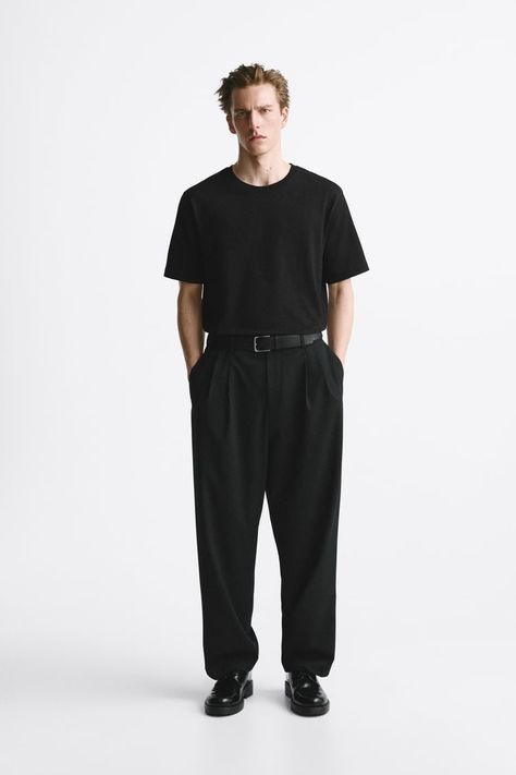 Trousers Outfit Men, Minimalistic Outfits, Classy Streetwear, Trouser Outfit, Zara Australia, Dressy Pants, Men Trousers, Streetwear Men, Pleated Trousers