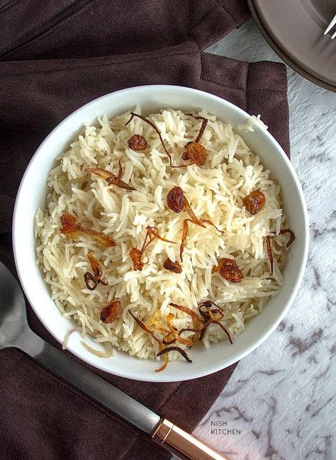 Ghee Rice #ghee #gheerice #rice Ghee Rice Recipe, Ghee Rice, Ghee Recipe, Food Menu Design, Dinner Side Dishes, Fusion Food, Dinner Sides, Fried Onions, Tasty Food