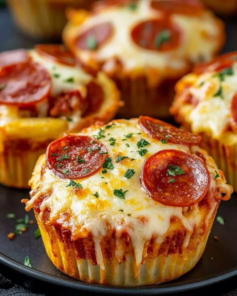 Deep Dish Pizza Cupcakes - Savory Mini Pizza Bites - optimal recipes Pizza Cupcake, French Bread Pizzas, Dough Recipe Easy, Mini Pizza Bites, Savory Cupcakes, Pizza Cupcakes, Pizza Cups, Chicago Deep Dish, Wheat Pizza Dough