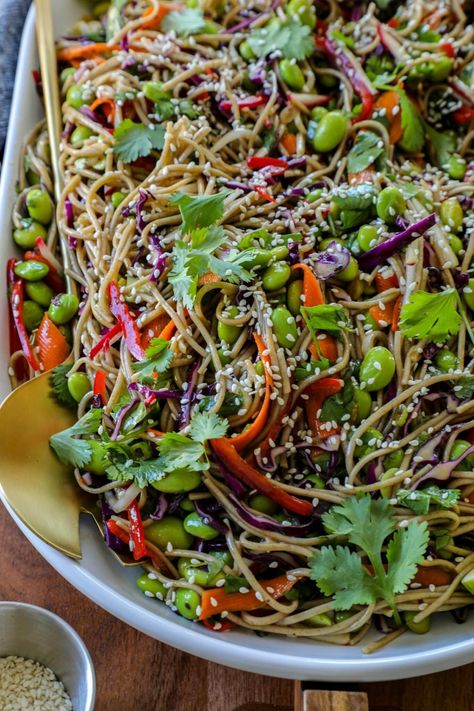 This cold soba noodle salad recipe features an Asian-inspired dressing with crisp vegetables and tender soba noodles! Cold Soba Noodle Recipe, Cold Soba Noodle Salad, Soba Noodle Recipe, Soba Recipe, Soba Noodle Bowl, Soba Salad, Soba Noodles Recipe, Soba Noodle Salad, Noodle Salad Cold