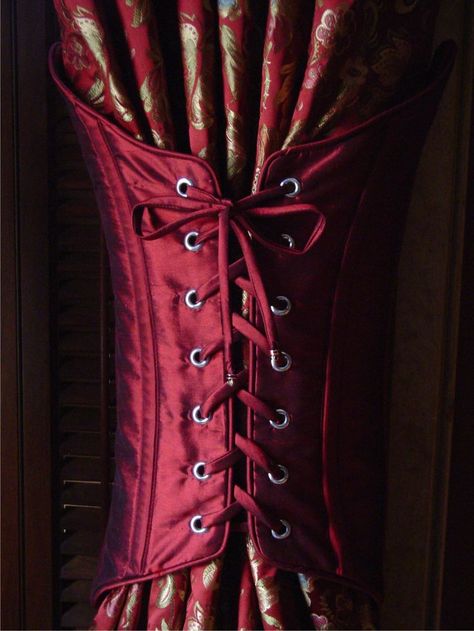 Victorian corset curtain tie back Steampunk Curtains, Beautiful Windows, Curtain Valance, Curtain Ties, Trendy Bedroom, Window Styles, Curtain Tie Backs, Diy Curtains, Curtain Designs