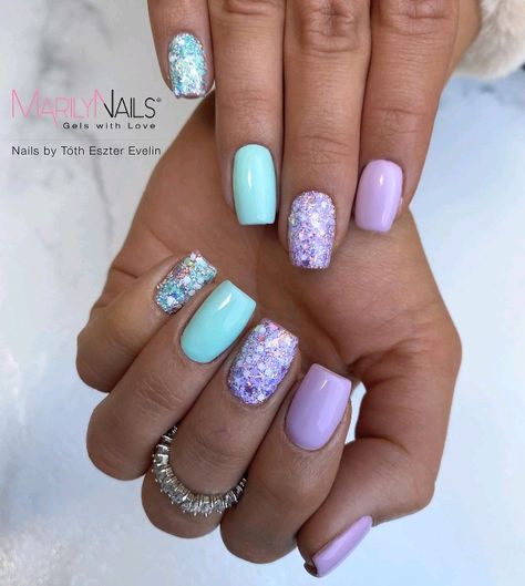 Working Nails Professional, Mothers Day Nails Ideas Acrylic, Easy Summer Gel Nails, S On Nails, Ombre Nail Art Designs Classy, Spring Nails Sparkle, Grey Nails Short, Blue Grey Nails, Jell Nails