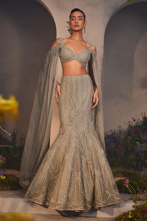 Bride Engagement Outfit Indian, Engagement Outfits Indian, Fish Cut Lehenga, Indian Poses, Embroidery Fish, Cocktail Outfits, Grey Lehenga, Fish Cut, Nikah Outfit