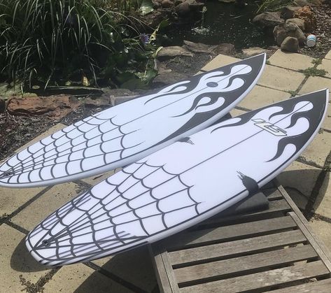 Surfboard Art Design, Surf Spray, Surfboard Art, Star City, Paint Design, Painted Boards, Green Arrow, Beach Scenes, Paint Designs