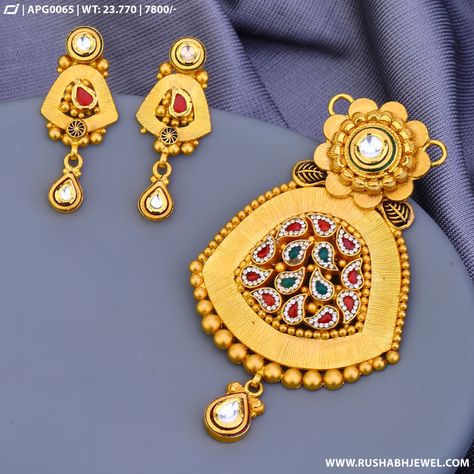 Mangalsutra Pendent, Antique Mangalsutra, Pendent Set, Antique Necklaces Design, Antique Necklaces, Online Gold Jewellery, Custom Jewellery, Cz Bracelet, Gold Necklace Set