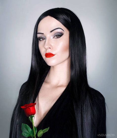 Mortician Addams Costume, Mortician Addams Costume Diy, Mortisha Adams Costume, Diy Morticia Addams Costume, Morticia Makeup, Morticia Addams Makeup, Addams Makeup, Morticia Addams Costume, Addams Family Costumes