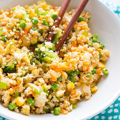 Takeout Hack: Cauliflower Fried Rice Fried Rice With Cauliflower, Best Cauliflower Recipes, Healthy Risotto, Best Cauliflower Recipe, The Best Cauliflower, Cauliflower Couscous, Roasted Cauliflower Soup, Raw Cauliflower, Cauliflower Fried