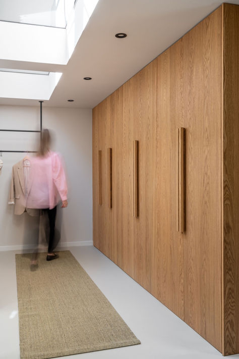 Fronten op maat in het model K01 in Eikenfineer Smoked Oak Oak Wardrobe Doors, Ikea Pax Oak, Dressing Ikea Hack, Ikea Pax Hallway, Pax Hack, Pax Ikea, Ikea Pax Hack, Oak Wardrobe, Ikea Pax Wardrobe