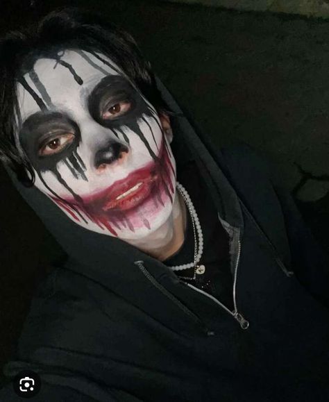 Basic Skull Makeup, Clown Makeup Scary Men, Play Boy Carti Makeup Halloween, Carti Halloween Make-up, Playboi Carti Makeup Halloween, Playboi Carti Halloween Costume, Carti Clown Makeup, Playboi Carti Clown Makeup, Playboi Carti Halloween