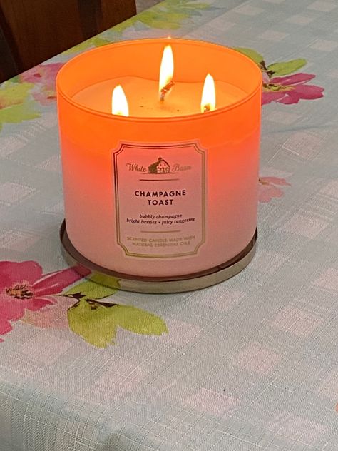 Candle, spring, cozy aesthetic, spring aesthetic Scent Aesthetic, Scented Candles Aesthetic, Spring Smells, Spring Cozy, Spring Scents, Aesthetic Spring, Winter Candle, Candle Aesthetic, Champagne Toast