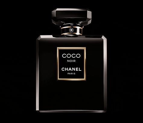 Coco Chanel - newsletter gif animation Chanel Cosmetics, Cosmetic Packaging Design, Street New York, Chanel Perfume, Chanel Paris, Cosmetic Packaging, Coco Chanel, Black Is Beautiful, Black Light