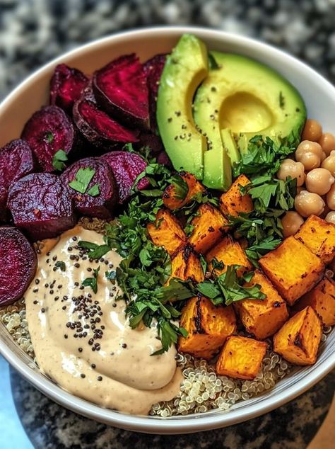 Recipe With Beets, Sweet Potato Buddha Bowl, Potato Buddha Bowl, Sweet Potato Bowl, Bowl Ingredients, Potato Bowl, Sweet Potato Bowls, Roasted Beets, Buddha Bowl