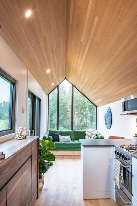 Living Room Yoga, Loft Style Bedroom, Tiny House Company, A Frame Cabins, Building A Tiny House, Wellness Yoga, Yoga Space, Small Space Design, Modern Tiny House