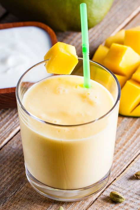 Low Carb Shakes, Low Carb Protein Shakes, Protein Diet Recipes, Mango Smoothie Recipes, Mango Lassi, Low Carb Protein, Mango Smoothie, Paleo Dessert, Smoothie Drinks