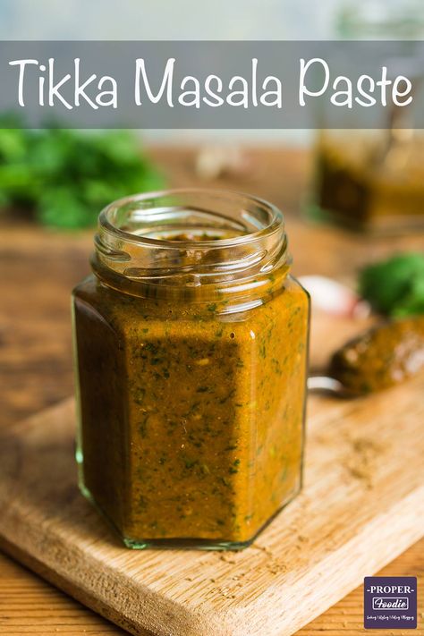 Indian Curry Paste Recipe, Tikka Masala Paste, Curry Night, Homemade Curry, Spice Blends Recipes, Spice Mix Recipes, Tandoori Masala, Paste Recipe, Curry Spices