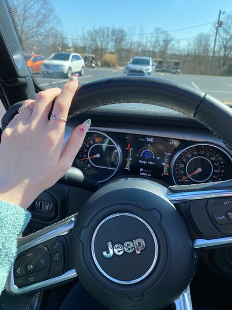 Car Selfies, Wrangler Unlimited Sport, Girls Driving, Girly Car Accessories, Girly Car, Dream Cars Jeep, New Nails, Car Goals, Jeep Wrangler Rubicon