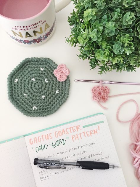 Cactus Coaster Crochet Pattern Free, Crochet Cactus Coasters Free Pattern, Cactus Coasters Crochet, Crochet Cactus Coasters, Watermelon Granny Square, Cactus Beanie, Small Crochet Projects, Crochet Projects For Beginners, Cactus Coasters